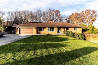 129 La Ray Dr, Butler, PA 16001