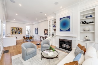 1 Fairfield St, Boston, MA 02116