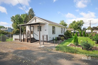 3822 15th St, Lewiston, ID 83501