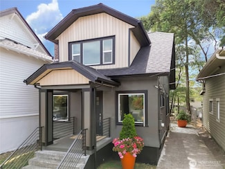 1206 S 14th St, Tacoma, WA 98405