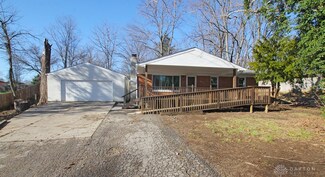 1015 N 11th St, Miamisburg, OH 45342