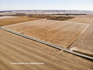 0 900 N, Iola, IL 62838
