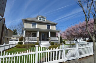 36 Connecticut Ave, Greenwich, CT 06830