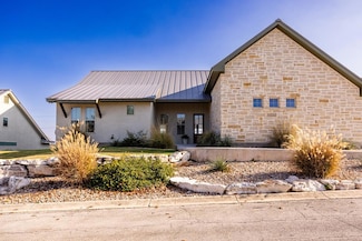 3200 Pinnacle Club Dr, Kerrville, TX 78028