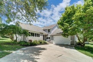 2655 Greentree Ct, Lewis Center, OH 43035
