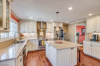 6 Mockingbird Rd, Edison, NJ 08820