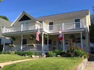 610 Grove St, Petoskey, MI 49770