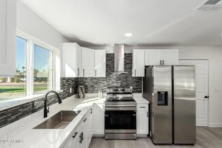 12235 N 36th Dr, Phoenix, AZ 85029