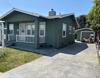 515 Mckenzie Ave, Watsonville, CA 95076