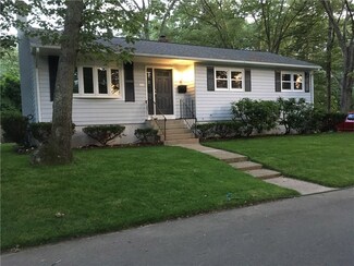 100 Brightside Ave, Warwick, RI 02889