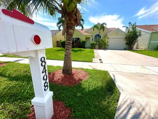 8498 Dynasty Dr, Boca Raton, FL 33433