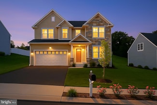 645 N Pier Dr, Lancaster, PA 17603