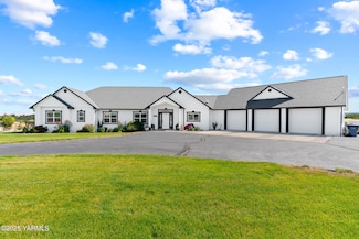 15700 Tieton Dr, Yakima, WA 98908