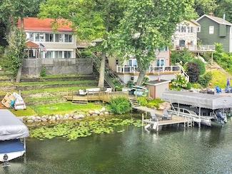 W5495 Rocky Rd, Elkhorn, WI 53121