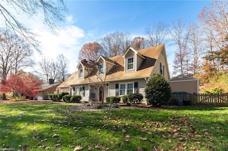 438 Valleymeade Dr, Kernersville, NC 27284