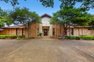 8802 Vista Oaks Cir, Dallas, TX 75243