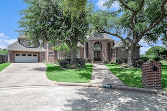 7921 Capri Cir, Houston, TX 77095
