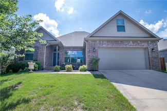 1653 S Laurel Landing, Fayetteville, AR 72701