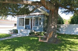 219 E Center St, Covina, CA 91723