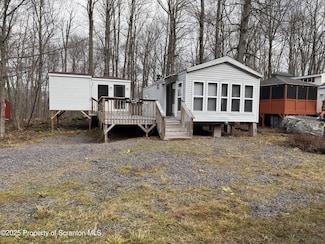 160 Cavalry Ct, Eagle Lake, PA 18424