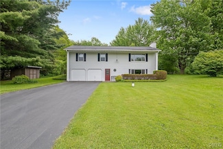 8974 Fenner Rd, Baldwinsville, NY 13027