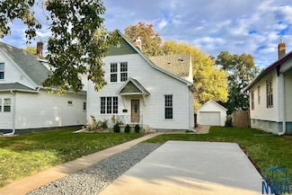 4211 Orleans Ave, Sioux City, IA 51106