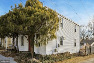 50 Church St, Allentown, NJ 08501