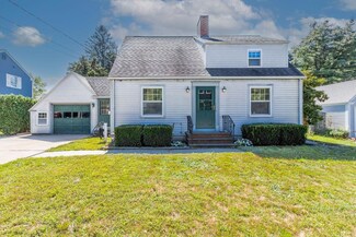 128 Capisic St, Portland, ME 04102