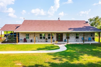 3313 County Road 323, Lexington, TX 78947