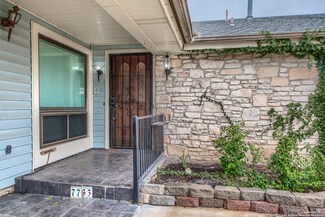 7733 Dry Canyon Trail, Live Oak, TX 78233
