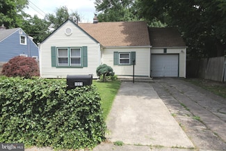 1227 Pacific Ave, Bristol, PA 19007