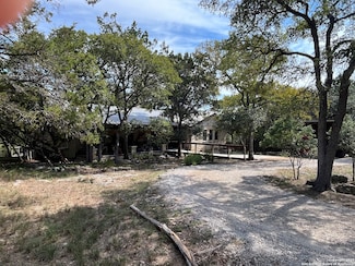 412 Field Rd, Fischer, TX 78623