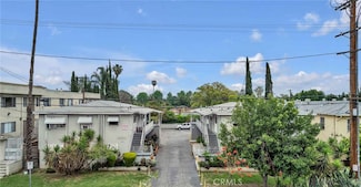 6862 Hazeltine Ave, Los Angeles, CA 91405