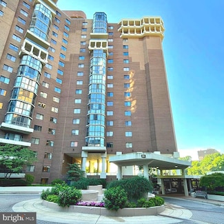 1600 N Oak St Unit 1016, Arlington, VA 22209