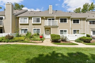 12 Arrowwood Ln, Monmouth Junction, NJ 08852