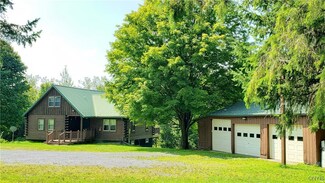 1839 Collins Rd, La Fayette, NY 13084