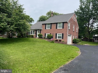 107 Lombardy Dr, Wallingford, PA 19086