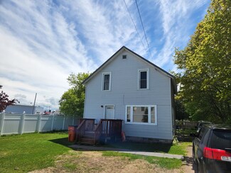 509 W 1st St, Cheboygan, MI 49721