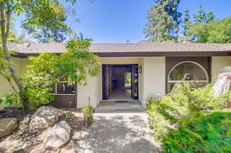 2220 Vista Rodeo Dr, El Cajon, CA 92019