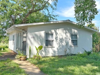 1603 Harper St, Lawrence, KS 66044