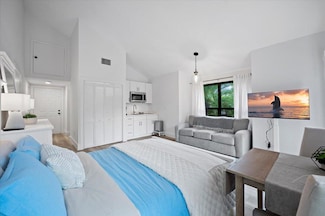 11863 Wimbledon Cir Unit 504, Wellington, FL 33414