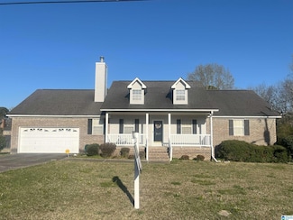 211 Windsor Ln, Rainbow City, AL 35906