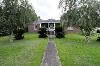 4108 Plaza Dr, Tifton, GA 31794