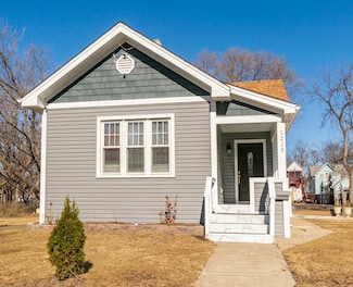 1215 Green St, Rockford, IL 61102