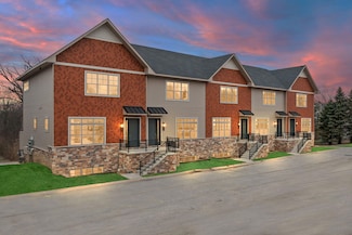 63 Sanctuary Dr, Valparaiso, IN 46385