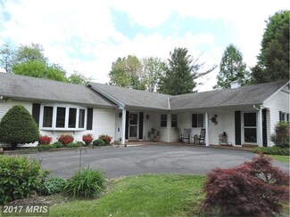 13711 E Devonfield Dr, Baldwin, MD 21013