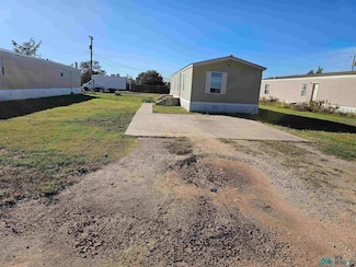 911 Redwine Ball, Portales, NM 88130
