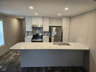 30 W Canyon Dr Unit 376, Hamburg, NY 14075