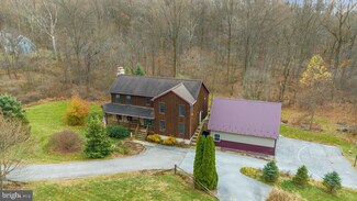 28 High View Ln, Mertztown, PA 19539