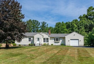 54 Griffin Rd, Westford, MA 01886